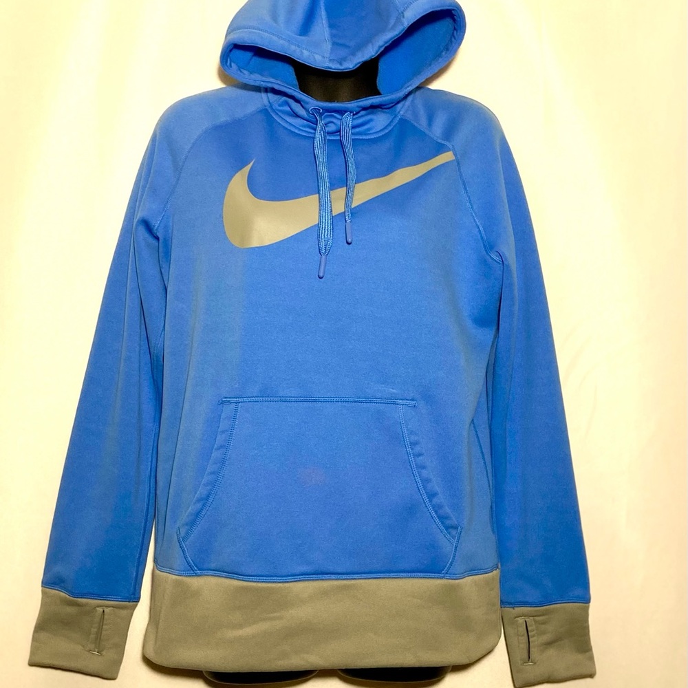 Nike sportswear essential fleece Hoodie in blue